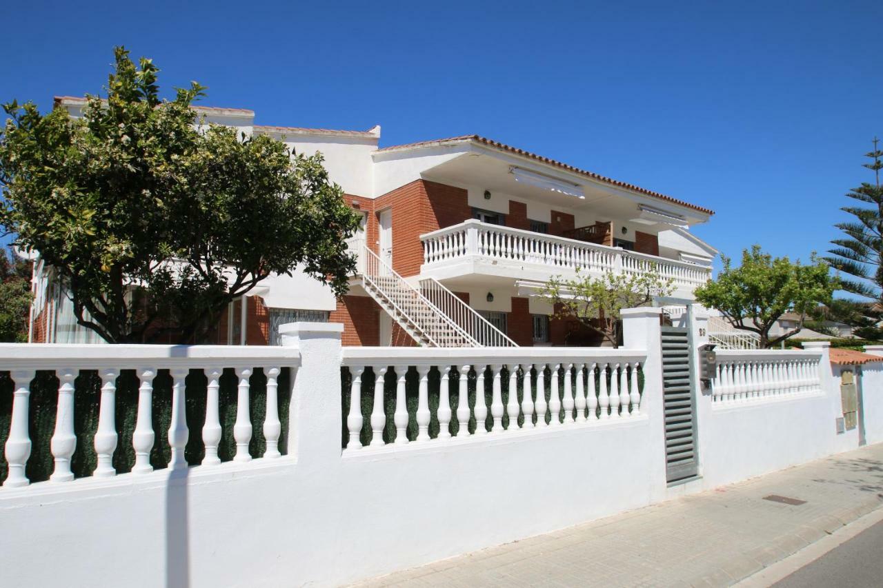 Апартаменты Casa Rosales 3 Камбрильс Экстерьер фото